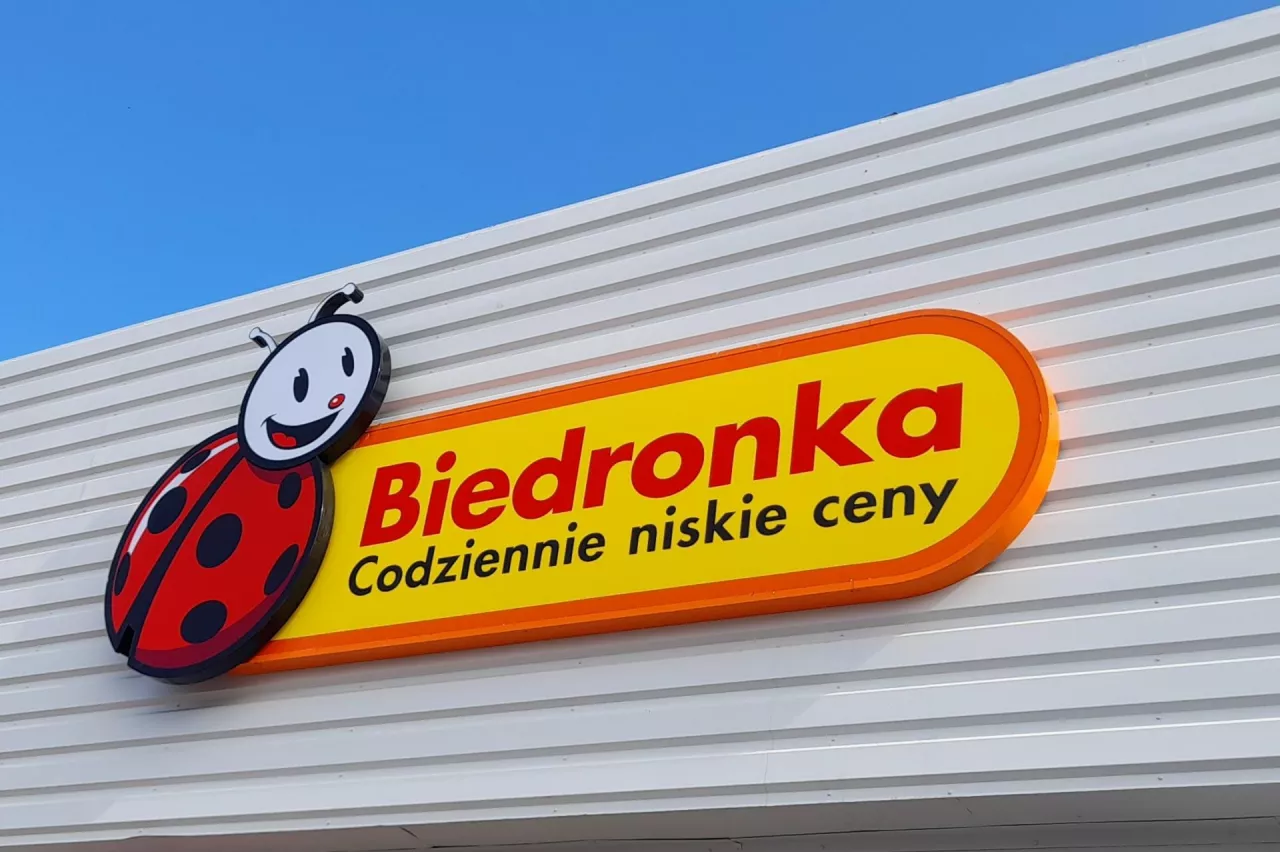 Logo sieci handlowej Biedronka (fot. Konrad Kaszuba/wiadomoscihandlowe.pl)