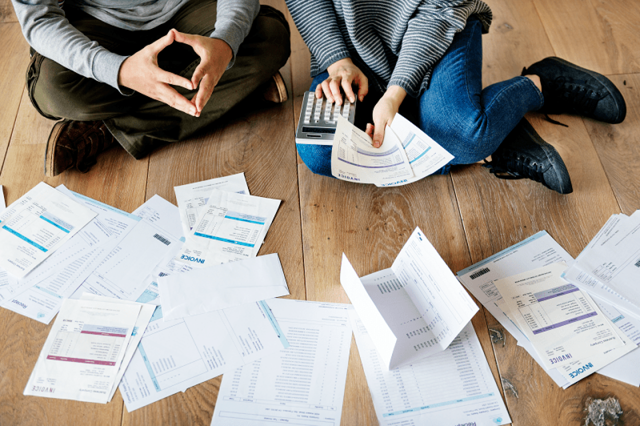 <p>Handel hurtowy i detaliczny odpowiadają już za ponad 1/4 długów </p>