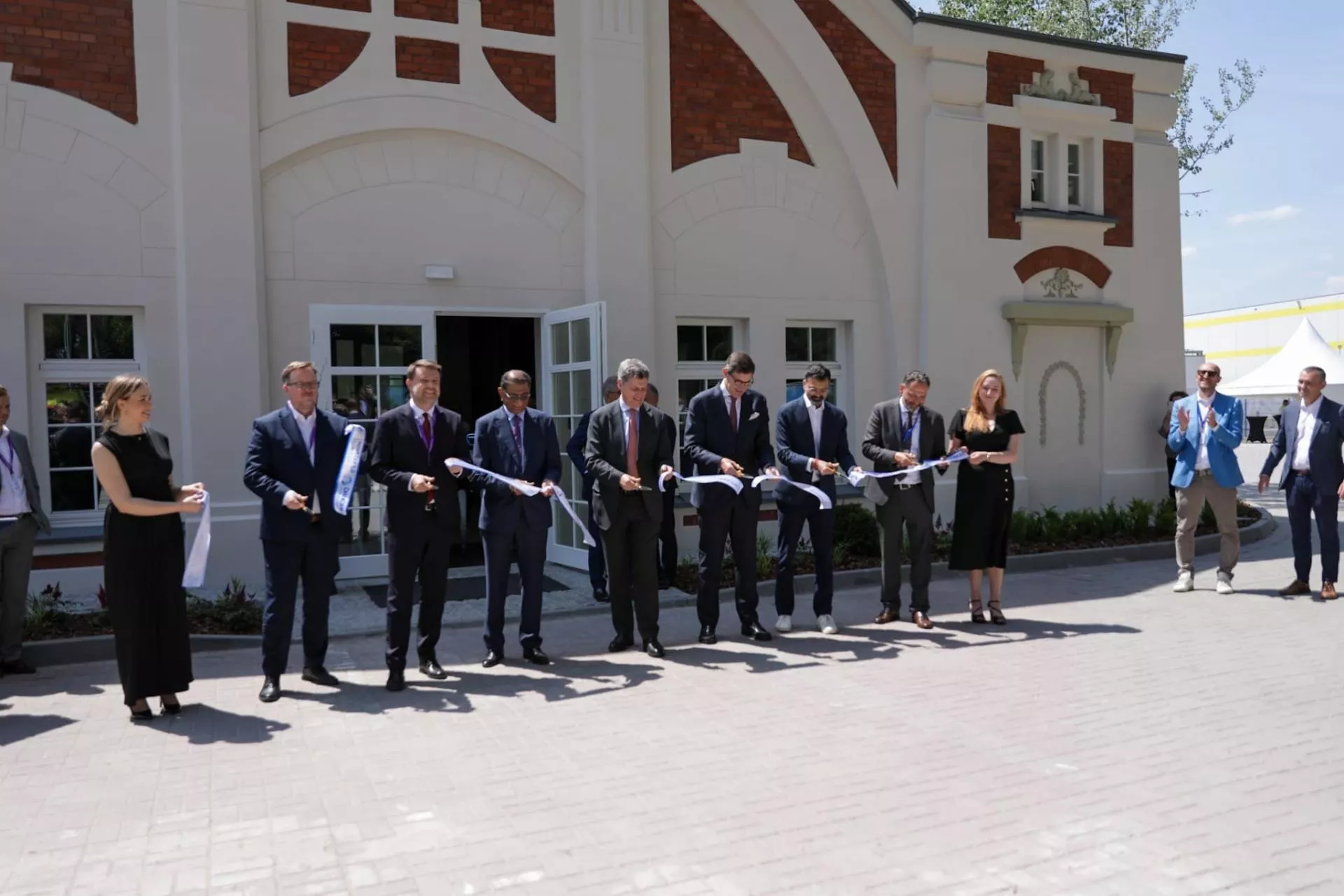 Danone otwiera dwie inwestycje w Opolu. Najważniejsi menedżerowie będą szkolić się w Polsce