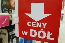 Ceny w dół (fot. wiadomoscihandlowe.pl)