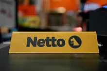 Wpłata gotówki na kartę Visa w Netto. Nowa usługa finansowa (fot. Łukasz Rawa/wiadomoscihandlowe.pl)