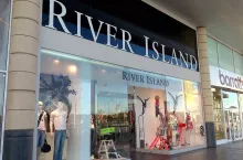 Sklep River Island (fot. Wikimedia)