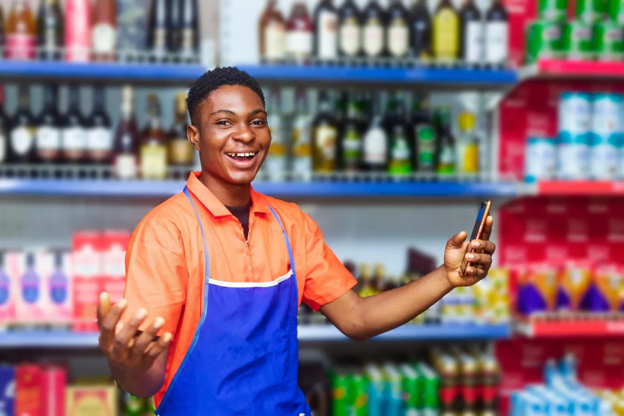 <p>W niektórych zawodach brakuje rąk do pracy. Gospodarkę ratują cudzoziemcy</p>