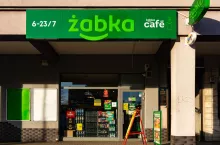 Na zdj. Żabka w Wałbrzychu (fot. Czajnikolandia/Shutterstock)
