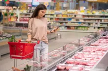 W pierwszym kwartale tego roku Polacy wydali blisko 4 mld zł na mięso i przeszło 5 mld zł na wędliny (fot. Shutterstock)