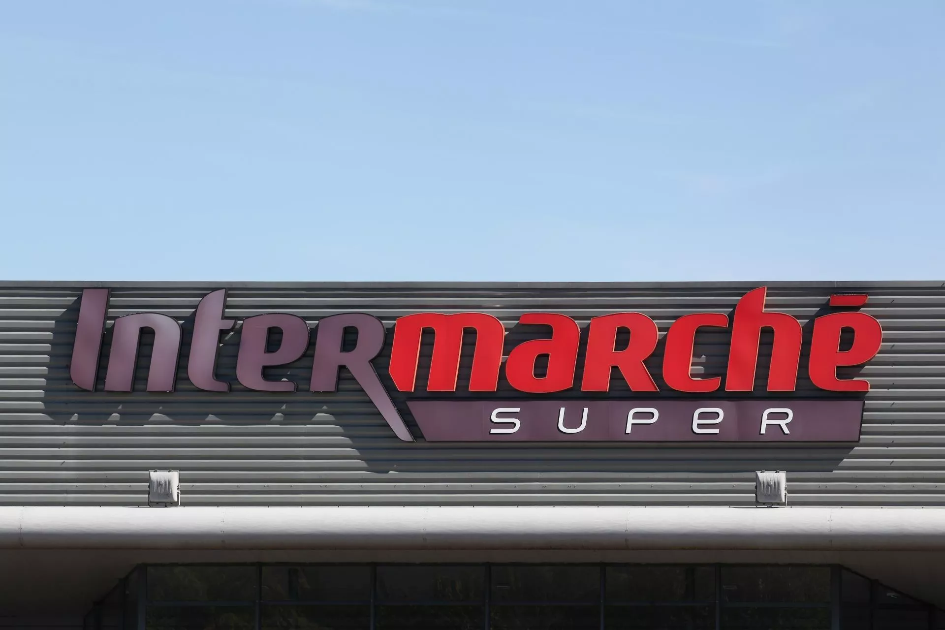 Co napędza sprzedaż Intermarché i Bricomarché? Grupa Muszkieterów rośnie mimo trudności rynkowych