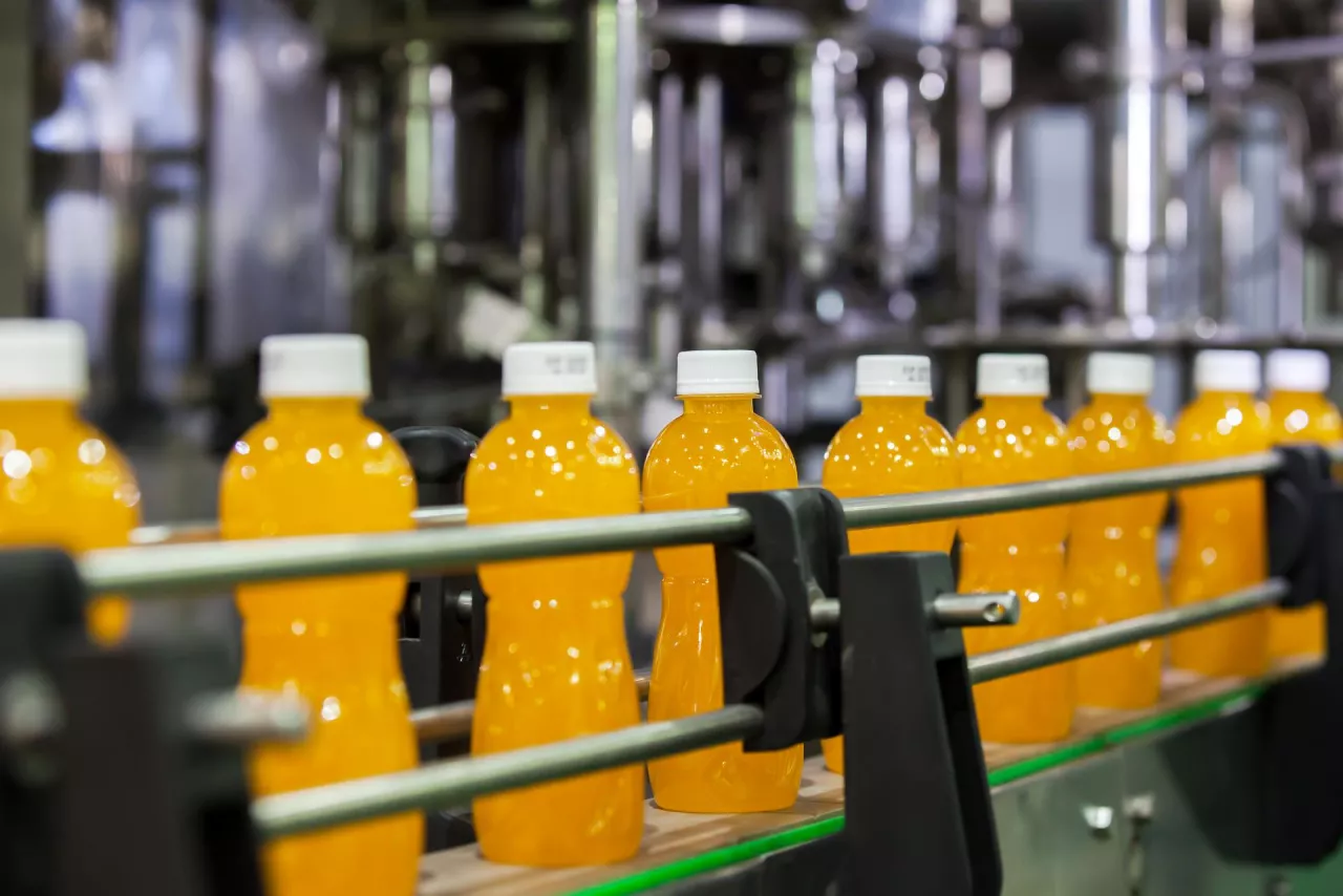 Upadek Marwit. Koniec kultowego producenta soków po 30 latach (fot. Shutterstock)
