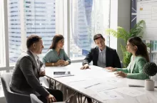 Handel coraz częściej korzysta z outsourcingu (fot. Shutterstock)