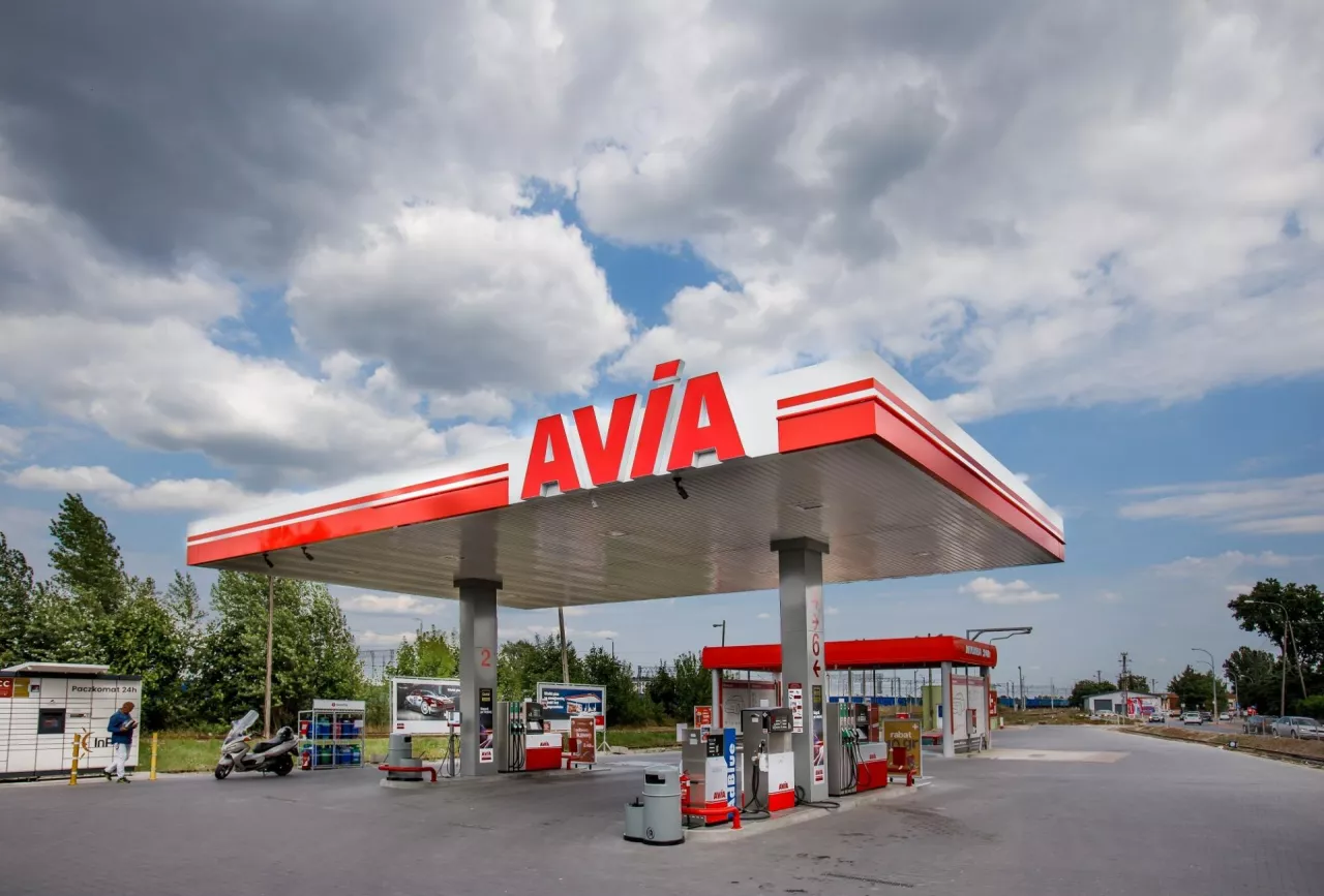 Stacja paliw Avia (Avia)