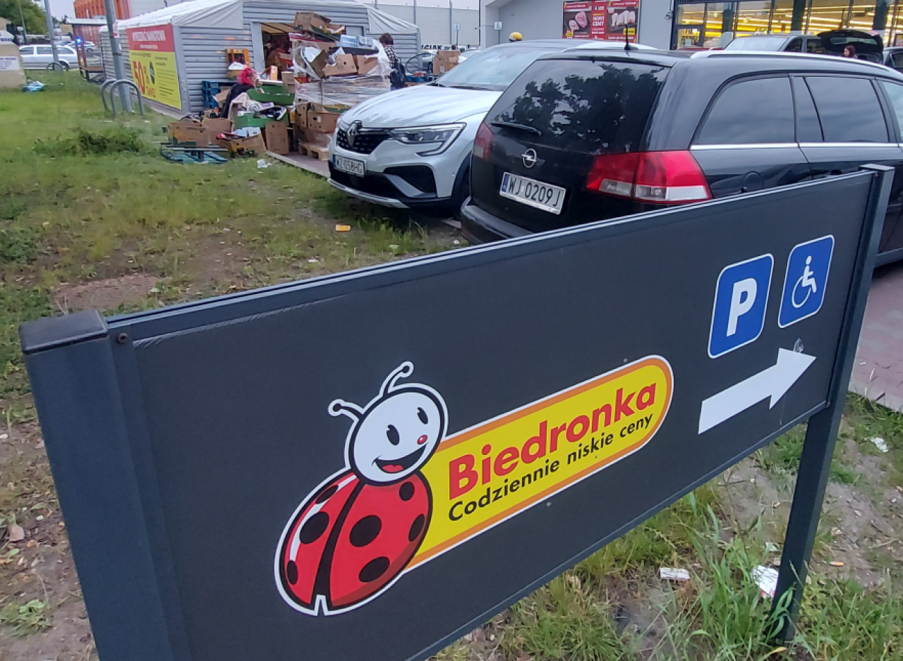 Biedronka - godziny otwarć sklepów w sierpniu