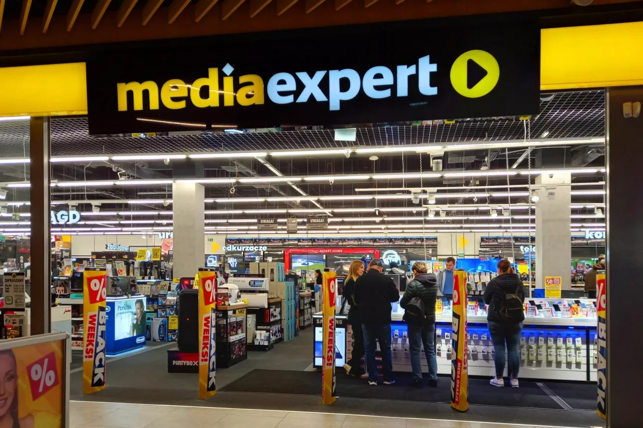 Sklep sieci Media Expert (fot. Shutterstock)