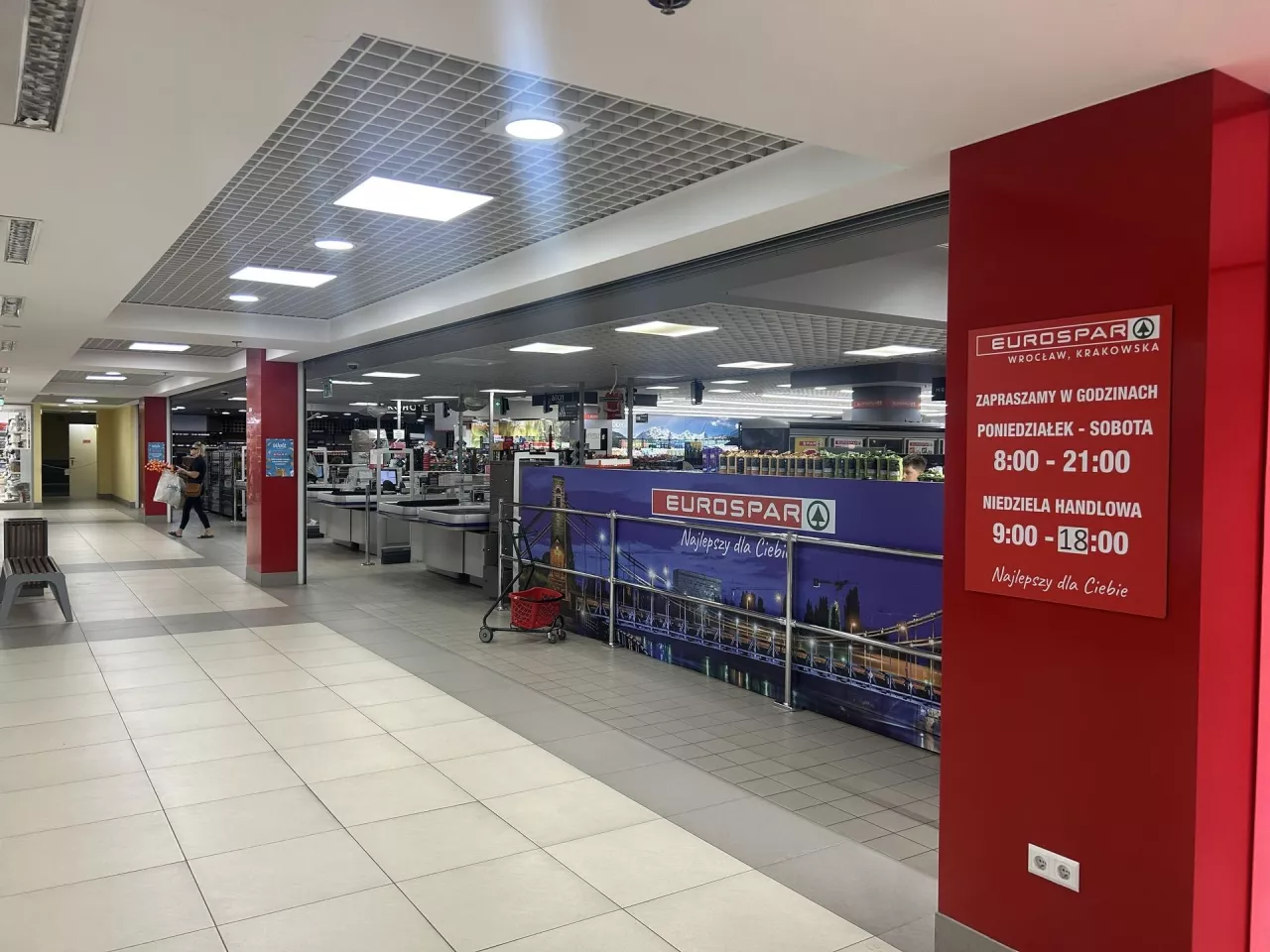 Spółka SPAR Polska, należąca do GK Specjał, przejęła na własność dwa wrocławskie sklepy sieci SPAR, działające w supermarketowym formacie Eurospar (fot. materiały prasowe)
