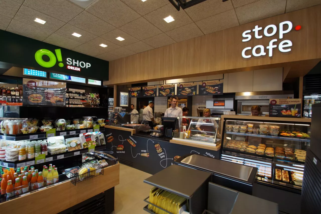 Za ponad 60 proc. wartości koszyka FMCG w sklepach na stajach paliw odpowiadają produkty z jednej kategorii (fot. mat. prasowe)