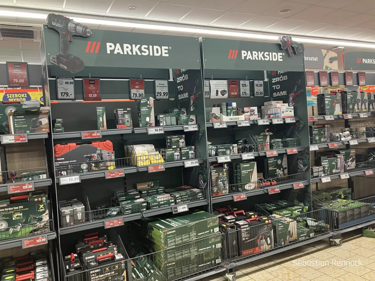 Kaufland wycofuje narzędzie Parkside. Może uszkadzać wzrok (fot. Sebastian Rennack)