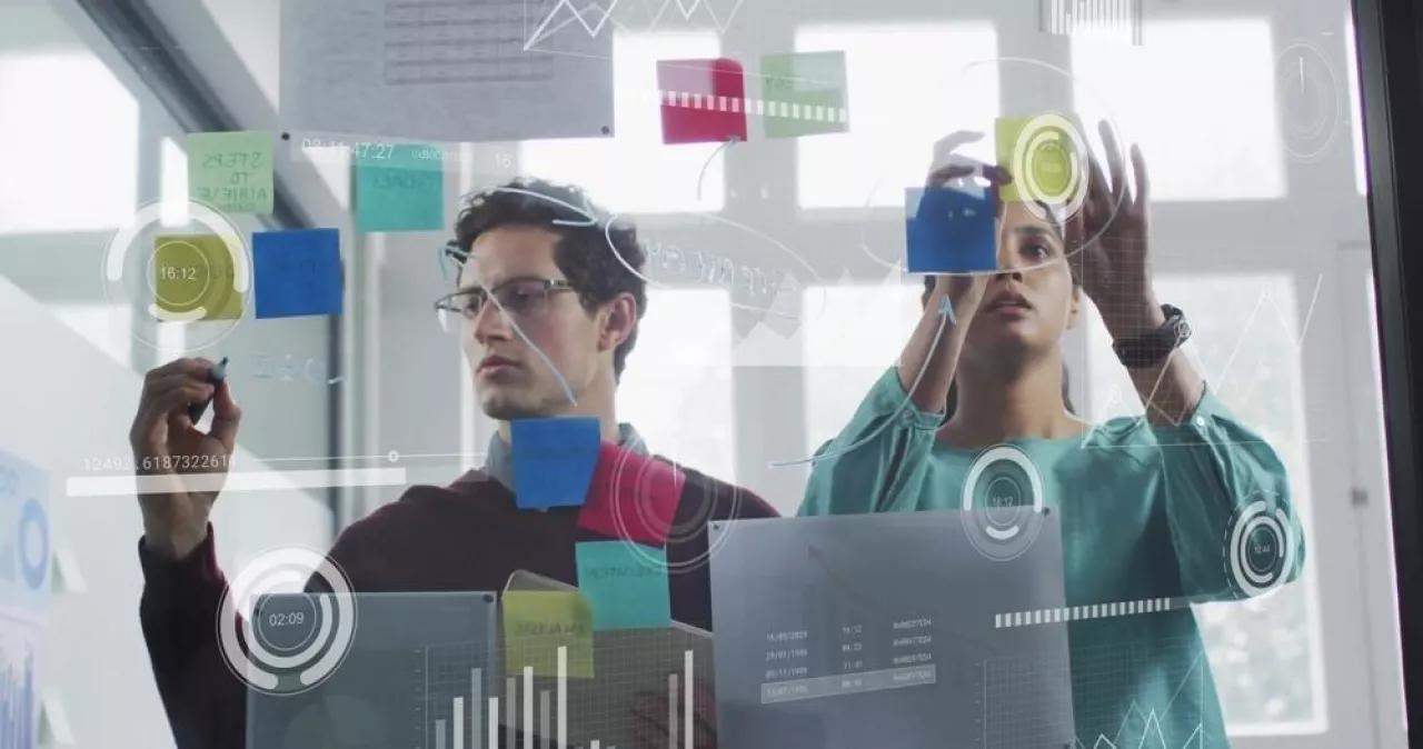 <p>Skuteczny franczyzodawca musi być nieustannym innowatorem, inwestującym w badania i rozwój produktów, usług czy technologii</p>