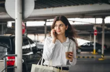 Najważniejszą cechą parkingu w centrum handlowym jest dla klientów: możliwość bezpłatnego postoju przynajmniej przez dwie godziny (fot. Shutterstock)