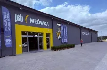 PSB Mrówka ma już 400 sklepów w Polsce. ”Tylko patrzeć, jak otworzymy kolejną setkę” (fot. PSB Mrówka Łęczyca/Facebook)