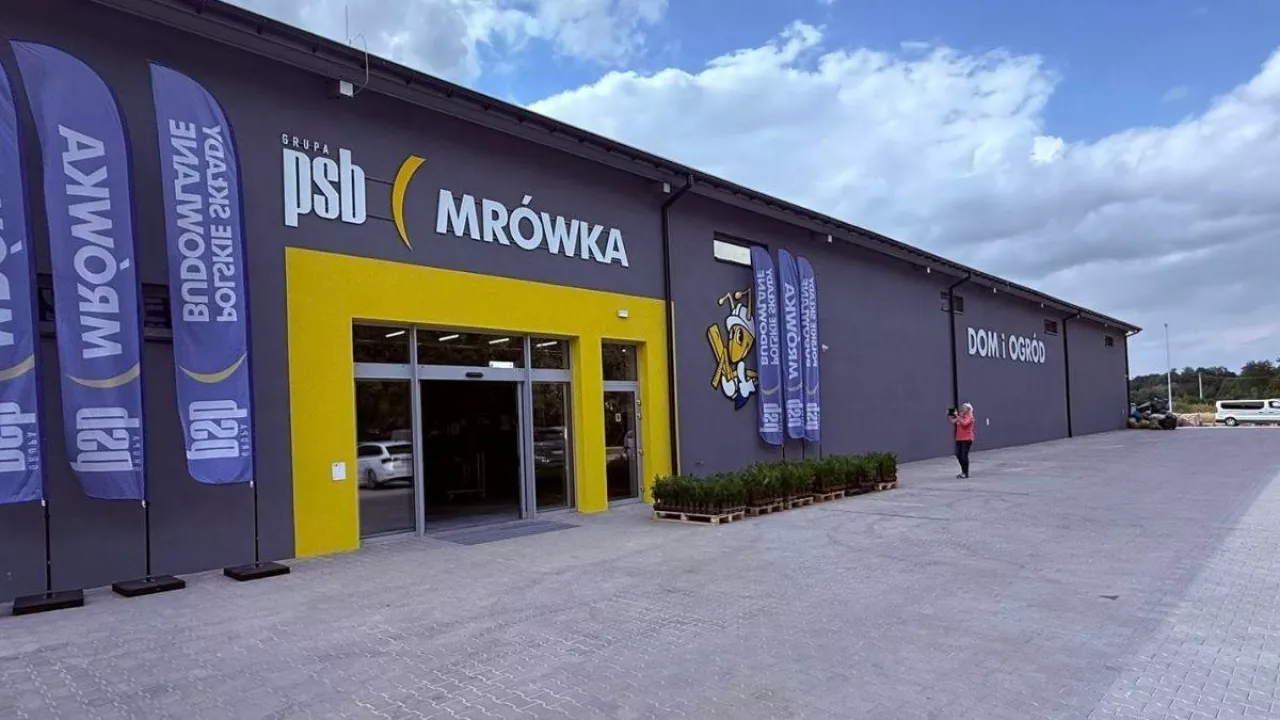 PSB Mrówka ma już 400 sklepów w Polsce. ”Tylko patrzeć, jak otworzymy kolejną setkę” (fot. PSB Mrówka Łęczyca/Facebook)