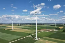 Firmy Leroy Merlin Polska i Bricoman Polska, podpisały z największą polską prywatną grupą energetyczną Polenergia na dostawę energii odnawialnej