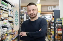 <p>Andrzej Mazur, franczyzobiorca sieci Carrefour, Franczyzowy Superbohater</p>
