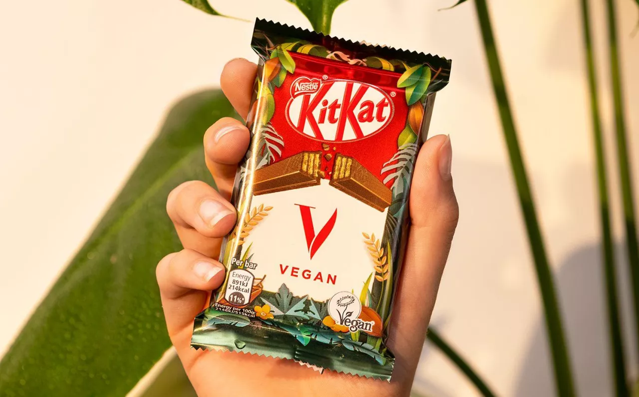 KitKat V - wegański batonik od Nestle Polska w sklepach Żabka (Nestle Polska)