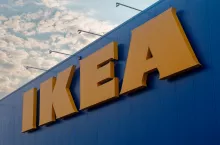 Logo sieci Ikea (fot. Łukasz Rawa/wiadomoscihandlowe.pl)
