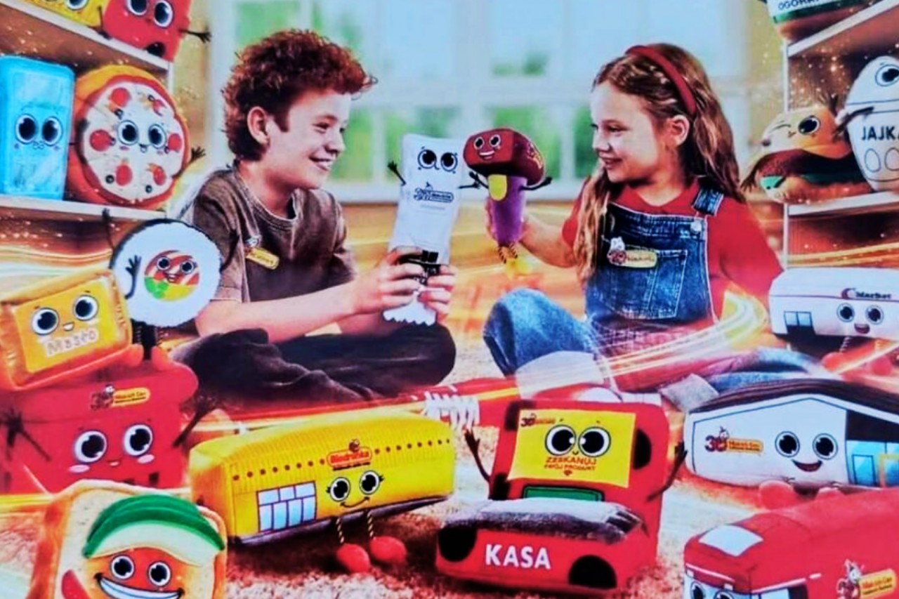 Gang Biedroniaków liczy 19 maskotek. Wiemy, która z nich jest najczęściej wybierana przez klientów sieci (fot. materiały prasowe)