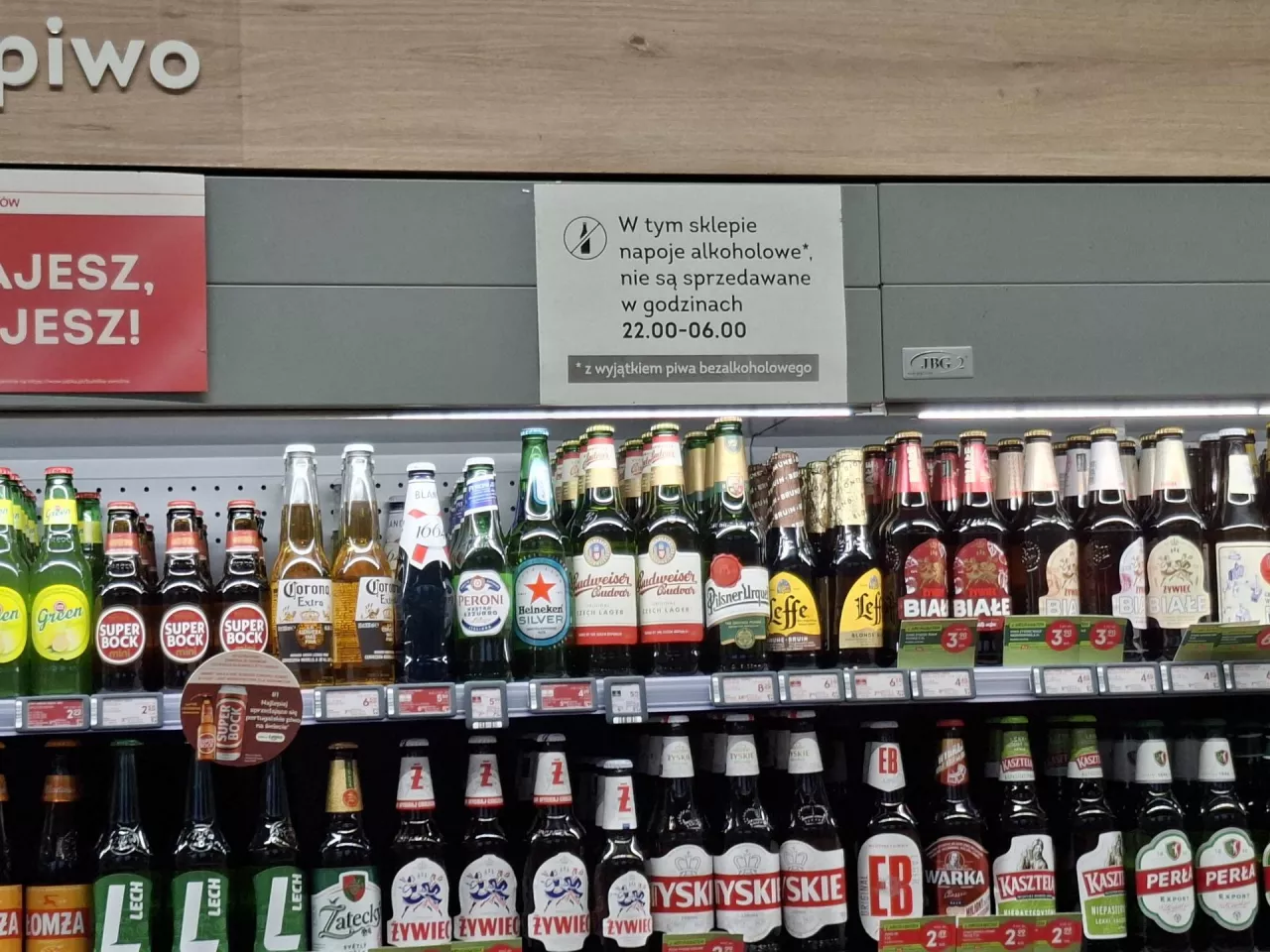 Kolejne polskie miasta wprowadzają tzw. nocną prohibicję (fot. wiadomoscihandlowe.pl)