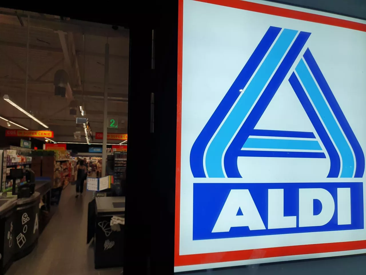 Aldi testuje kasy samoobsługowe (fot. wiadomoscihandlowe.pl)