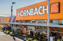 Sieć Hornbach zanotowała wzrost sprzedaży o 4,4% i był napędzany wzrostem w kanale e-commerce (13,1% udziału) i ekspansją w Europie.