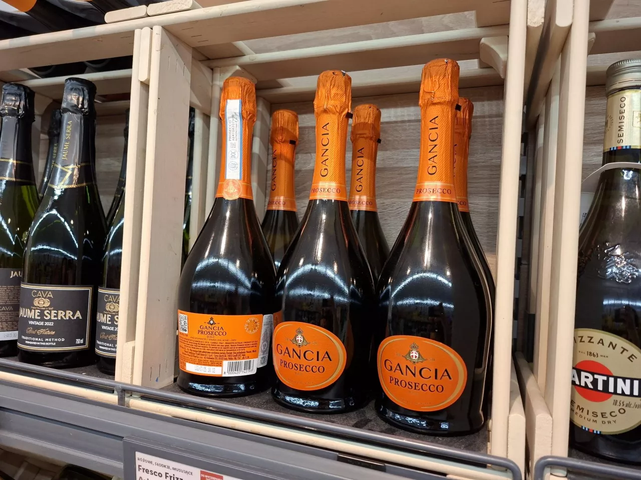 Lidl usuwa wina Gancia z półek. Marka jest powiązana z rosyjskim oligarchą (fot. Paweł Jachowski)