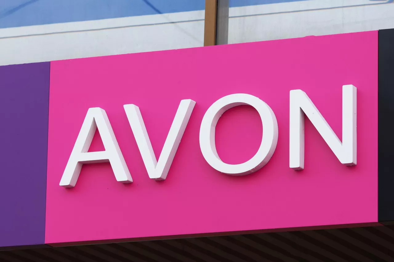 UOKiK  analizuje wniosek w sprawie przejęcia przez spółkę Avon International Limited kontroli nad spółką Natura &amp; Co UK Holdings Limited (fot. Shutterstock)
