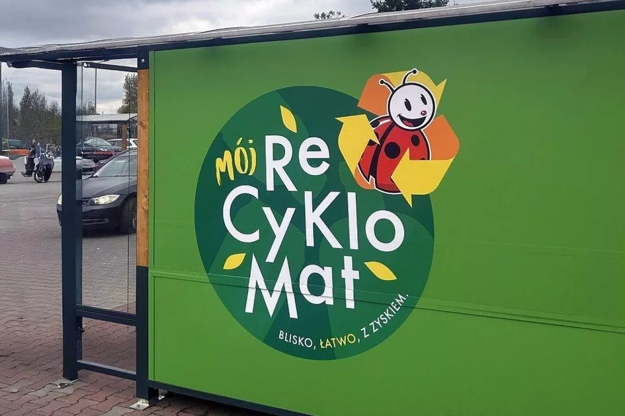 Do końca 2025 r. w sieci Biedronka ma działać 3 tys. recyklomatów (fot. materiały prasowe)