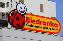 Logo sieci Biedronka (fot. Shutterstock)