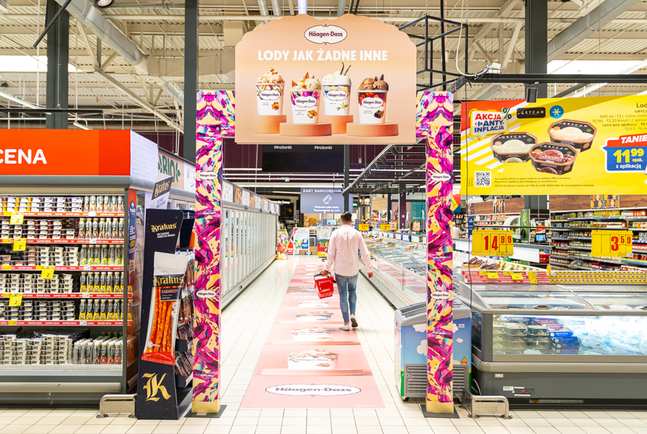 Sieć hipermarketów zwolni 1800 pracowników. Gigant walczy ze spadkami sprzedaży