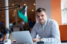 Rola EDI w zrównoważonym łańcuchu dostaw – mniej papieru, większa efektywność