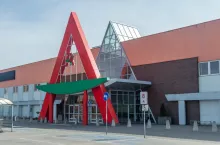 Osiem centrów handlowych Auchan zmienia właściciela (fot. Shutterstock)