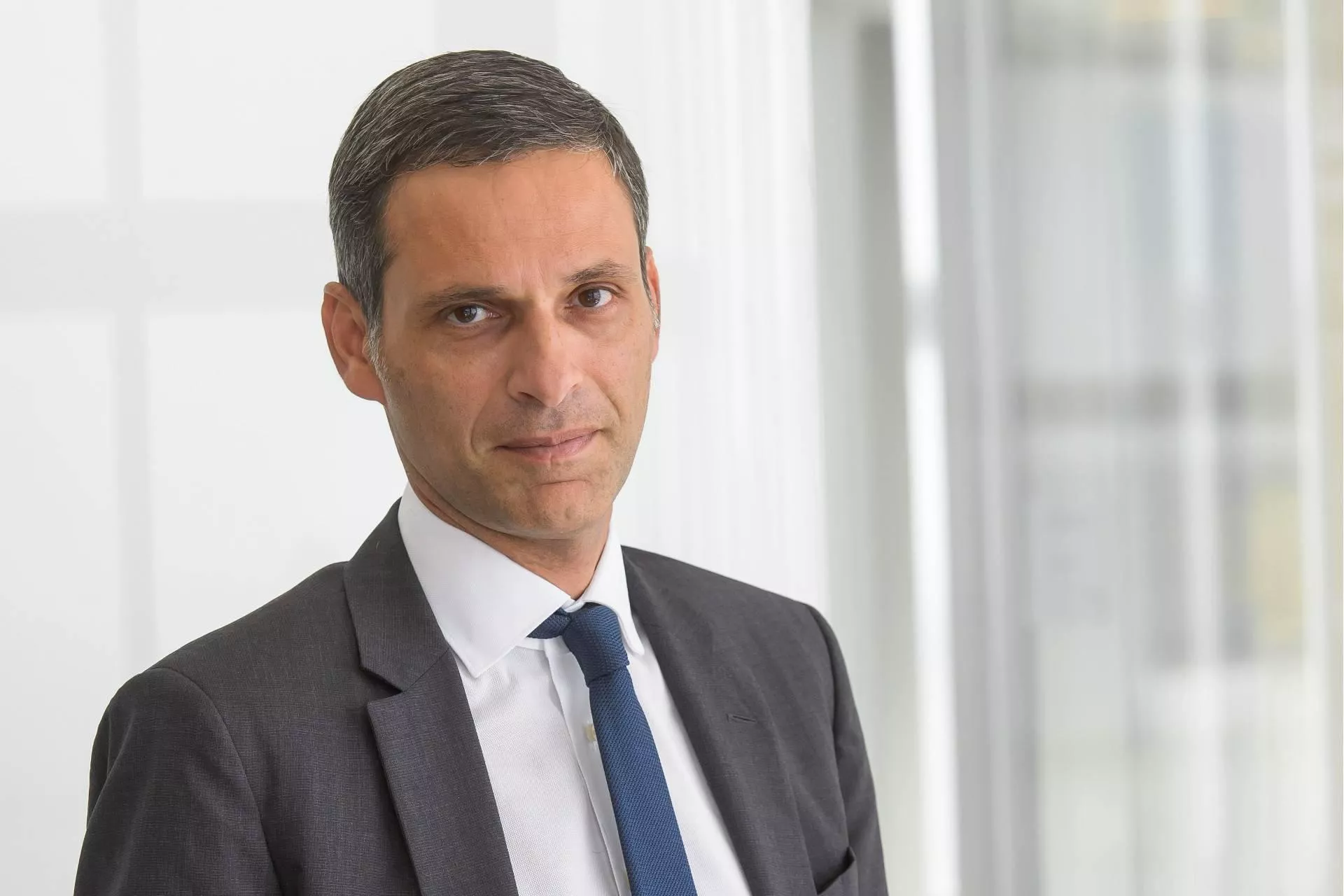 Duże zmiany w akcjonariacie Carrefoura. Miliarder kupił znaczący pakiet akcji