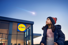 Lidl Polska rozpoczął świąteczną kampanię pod hasłem ”Opłaca się świętować każdego dnia”, która jest częścią globalnej strategii ”Lidl. To się opłaca.”