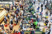 10 największych płatników podatku od sprzedaży detalicznej odprowadziło 2,259 mld zł, tj. 78 proc. wpływów z tytułu daniny