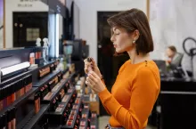 Globalny rynek kosmetyczny wchodzi w fazę normalizacji wzrostu, co stawia przed producentami nowe wyzwania (fot. Shutterstock)