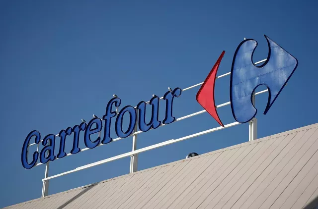 Sprzedaż sieci Carrefour wstrzymana! Oferty inwestorów nie spełniły oczekiwań