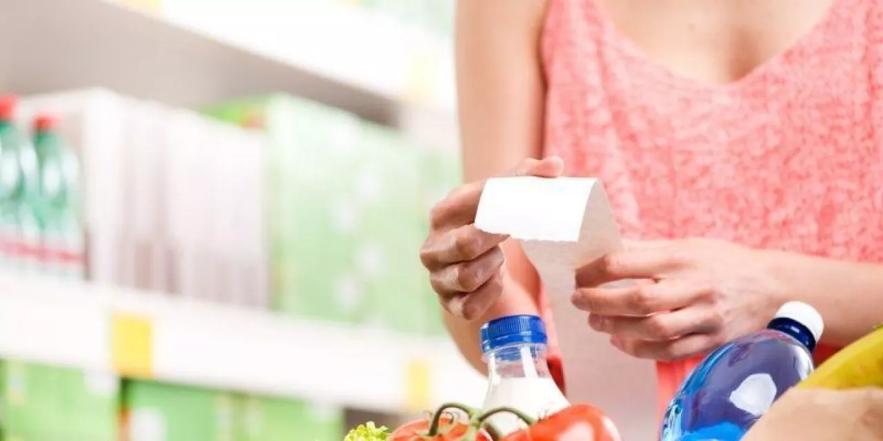 Ceny w sklepach wystrzelą? Eksperci ostrzegają przed podwyżkami (fot. Canva)