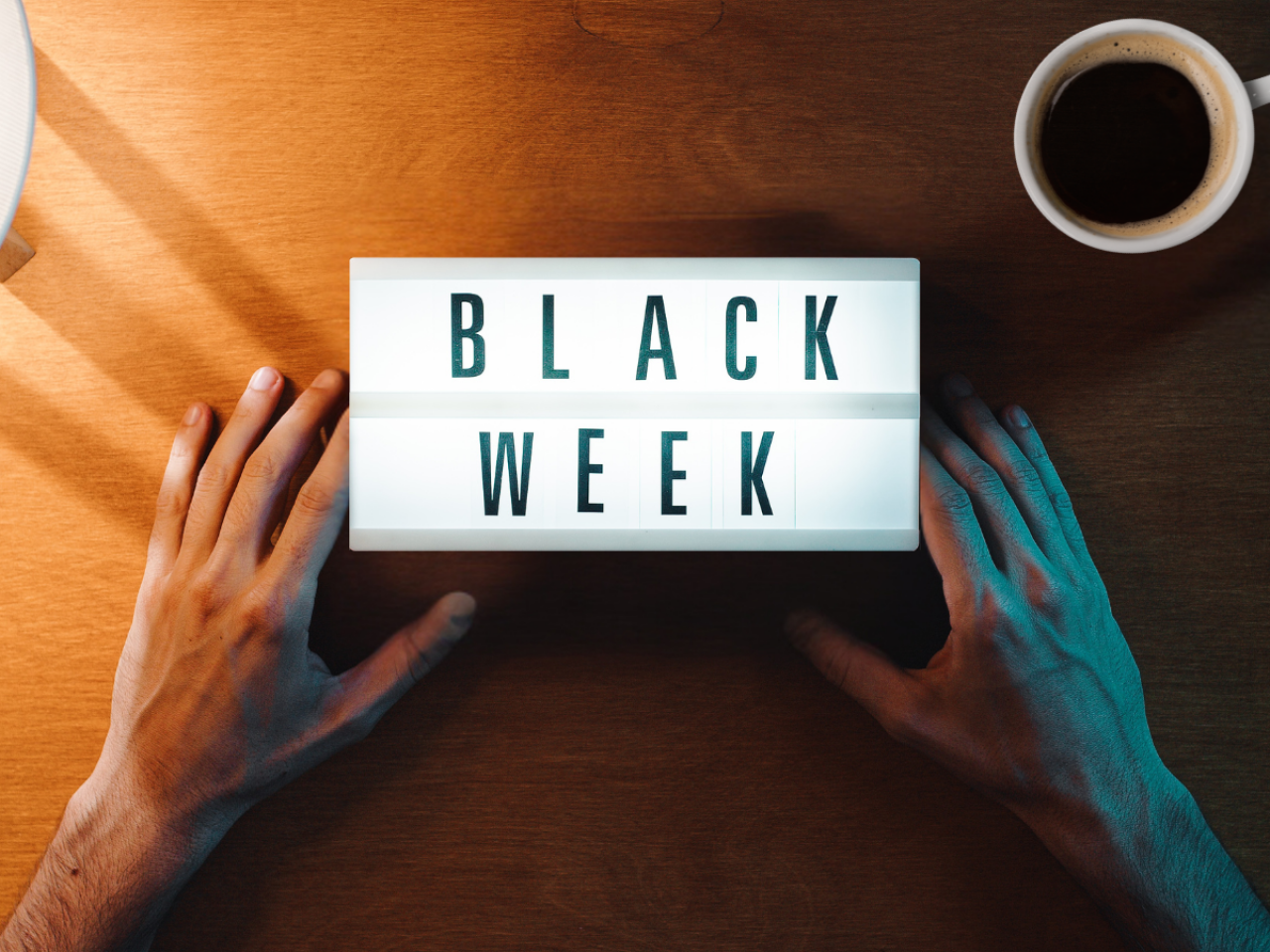 Black Week 2025: Polacy planują zakupy z głową
