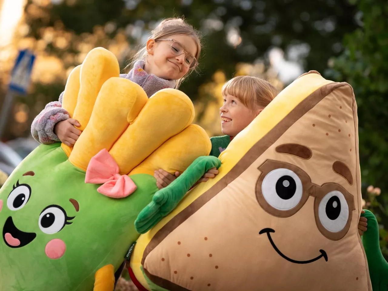 <p>W sklepach Żabka rozpoczęła się ogólnopolska loteria ”Łap GIGA Foodziki w Żabce dzięki zdrapce”</p>