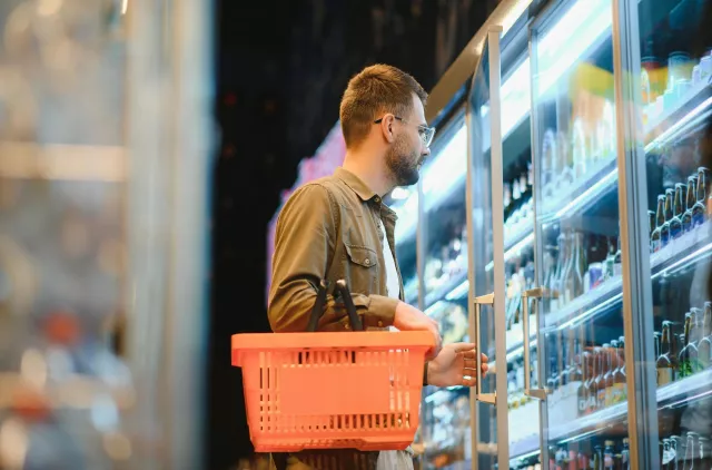 Wiemy, która sieć jest najtańsza. Biedronka i Lidl wypadły z czołówki rankingu?