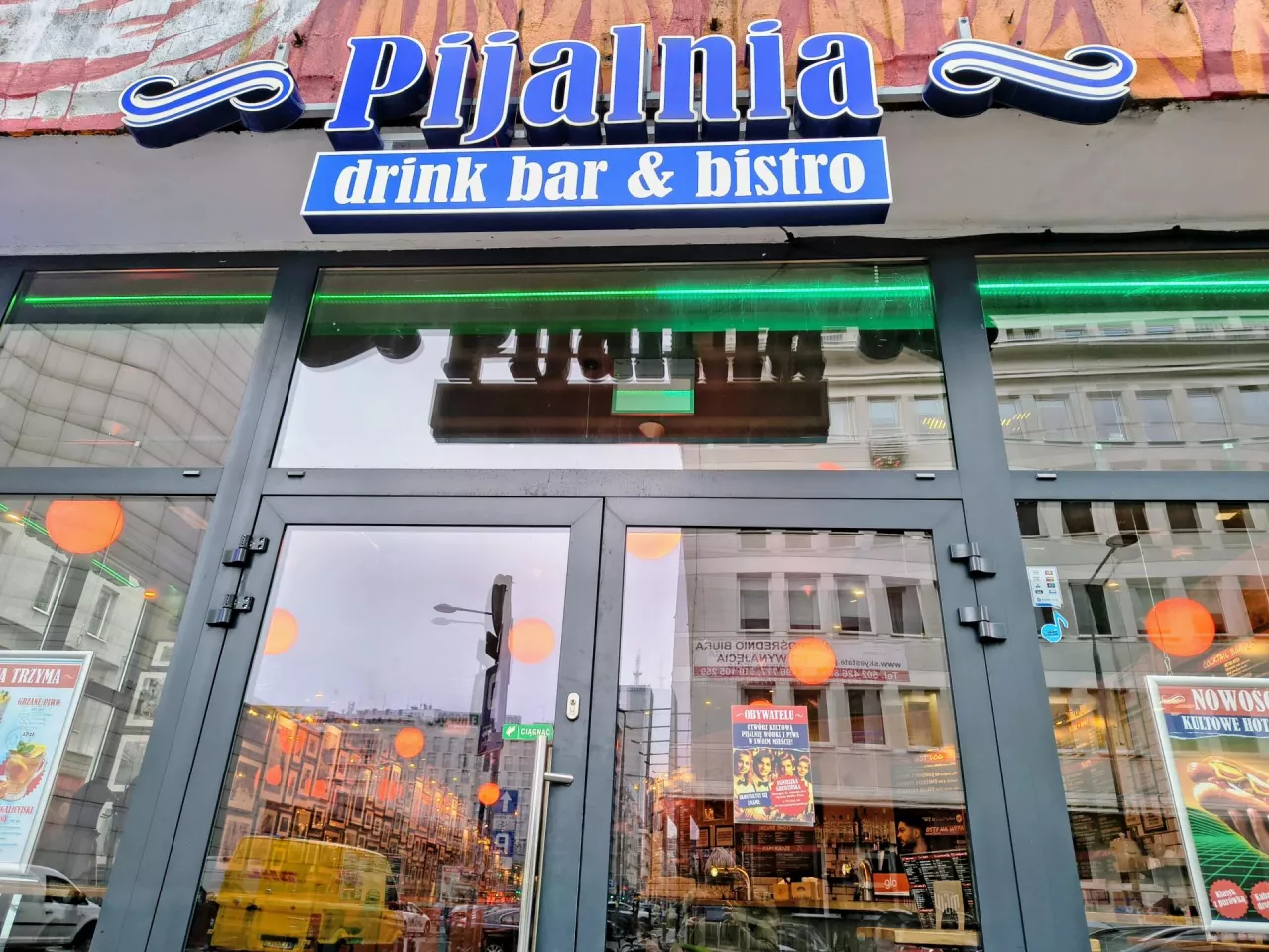 <p>Pijalnia Wódki i Piwa zmienia nazwę, ale też wystrój i ofertę</p>