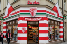 Sztuczna inteligencja wygenerowała (z błędami) obraz sklepu Żabka w barwach Cracovii, czy tak za kilka tygodni będzie wyglądała placówka sieci działająca na stadionie.