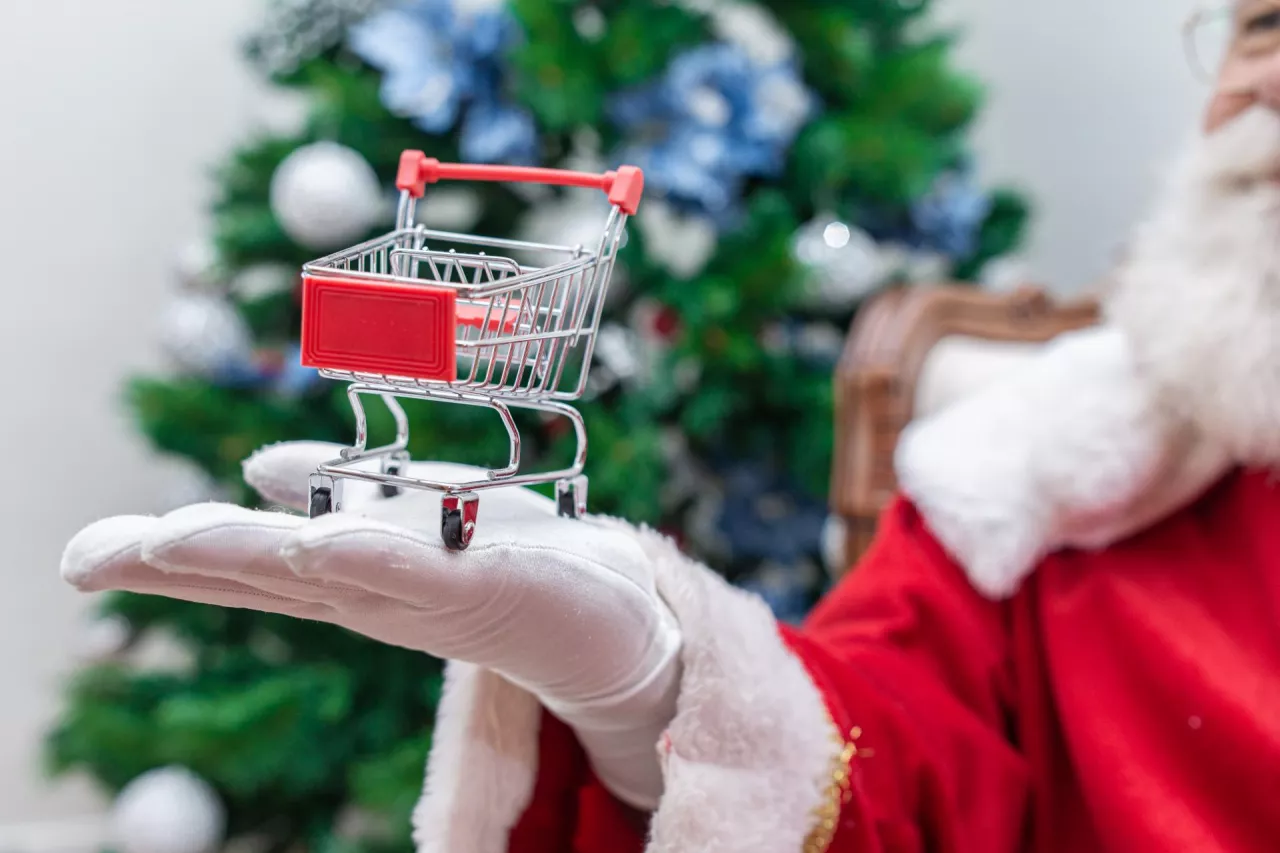 <p>Uwaga na prezenty dla pracowników i partnerów - skarbówka czuwa</p>