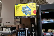 Kącik kawowy w poznańskim Lidlu (fot. wiadomoscihandlowe.pl)